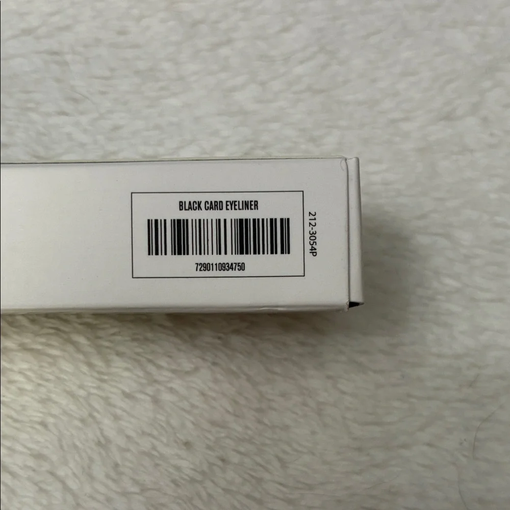IL MAKIAGE Black Card WaterProof Liquid Eyeliner